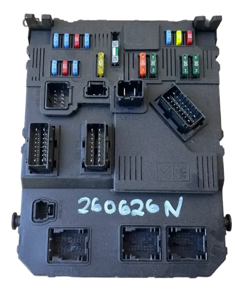 Background image for Peugeot 206 CC Sicherungskasten 9653667680