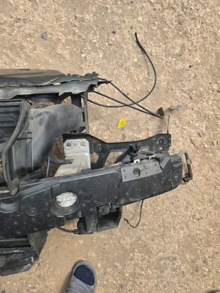 Schlossträger Frontmaske Stoßstangenträger Waschdüsen  BMW 5er E60 E61 - Bild 2