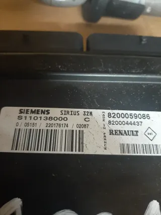 Motorsteuergerät Siemens 8200059086 Renault Twingo - Bild 3