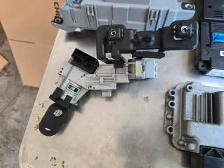 Alfa Romeo MITO 1.4 TJET Motorsteuergerät  ECU Start Kit 51847196 0261S04409 - Bild 2