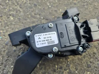 Gaspedal MN125792 / A4543000304 Mitsubishi Colt Smart 455 - Bild 2