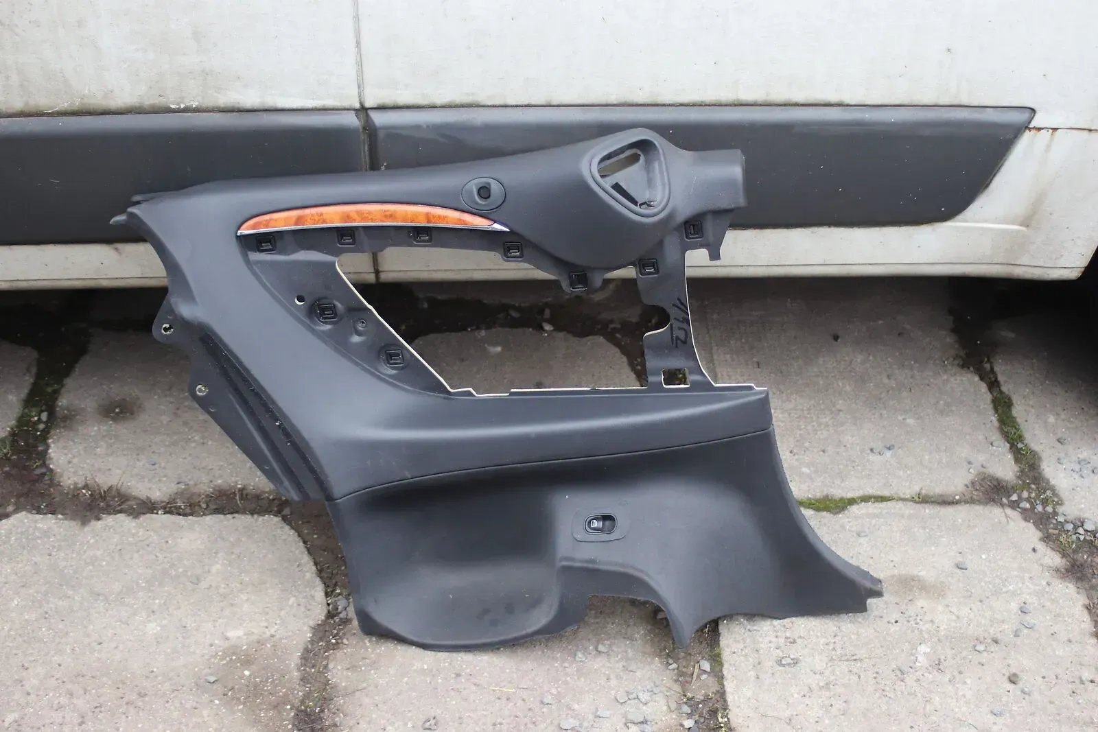 Mercedes CLK W209 Cabrio Türverkleidung Seitenverkleidung Türpappe  links - Bild 1