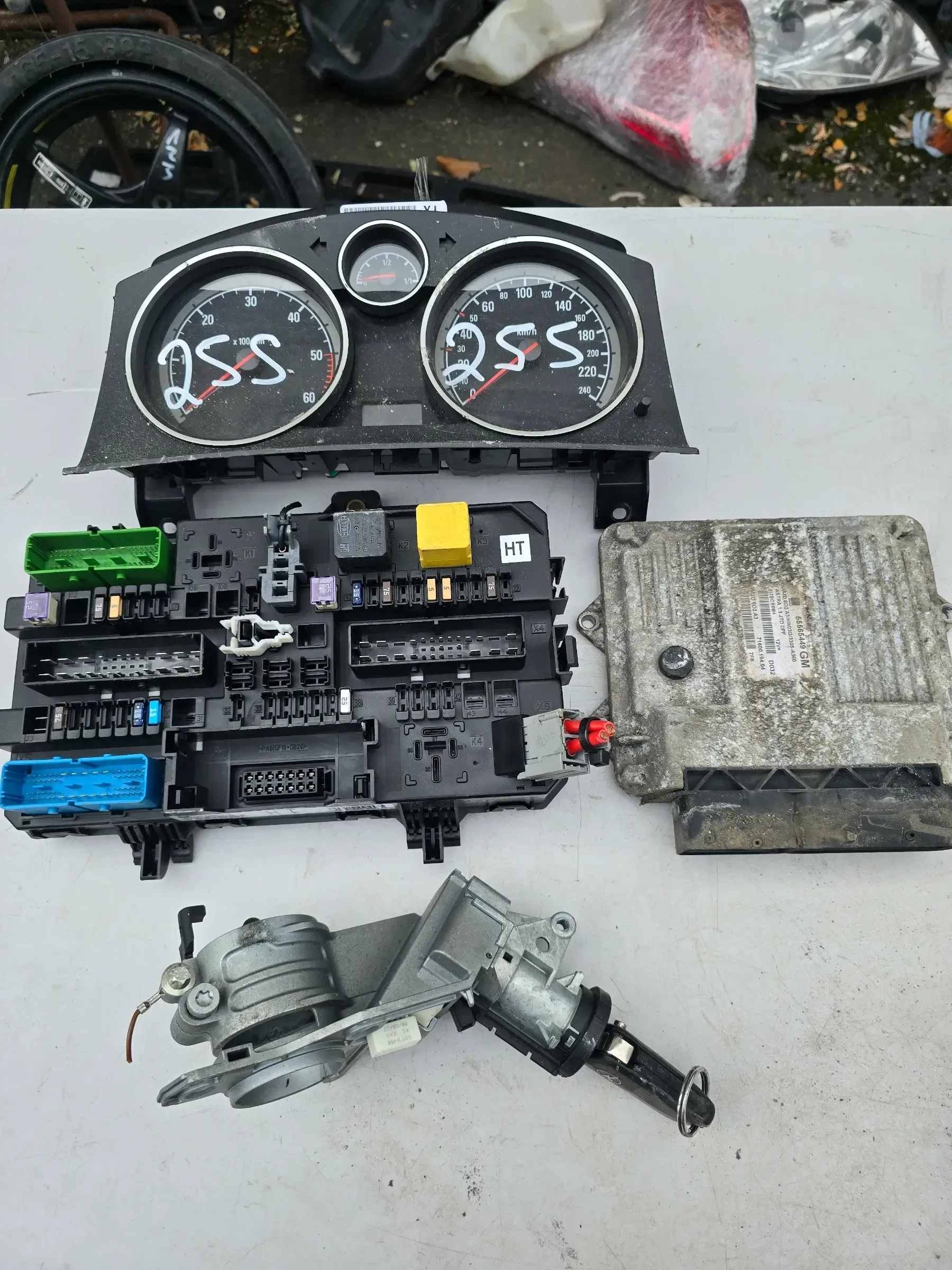 Motorsteuergerät Set OPEL ASTRA 1.3 JTD 55565449 - Bild 1