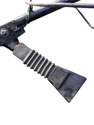 Opel Corsa B Gurtschloss VORNE LINKS 90535981 - Bild 3