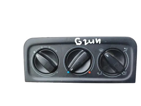 Background image for VW Golf 3 / 4 Cabrio Heizungsbedienung Schalter grun bel. 1H0819045C