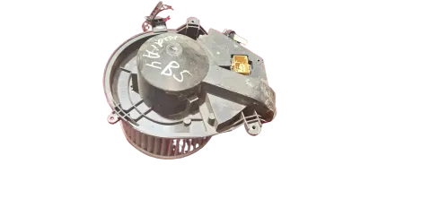Background image for Gebläsemotor Innenraumgebläse Heizung vorne 8D1820021 VW Passat 3BG 00-05