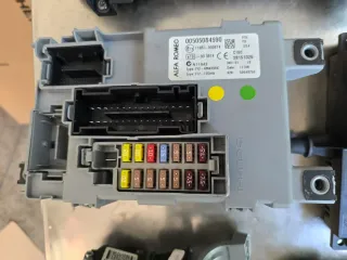 Alfa Romeo MITO 1.4 TJET Motorsteuergerät  ECU Start Kit 51847196 0261S04409 - Bild 4