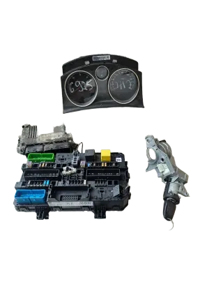 Motorsteuergerät Set 0281012549 55198922 BR Opel Astra H  1.9 CDTI - Bild 1