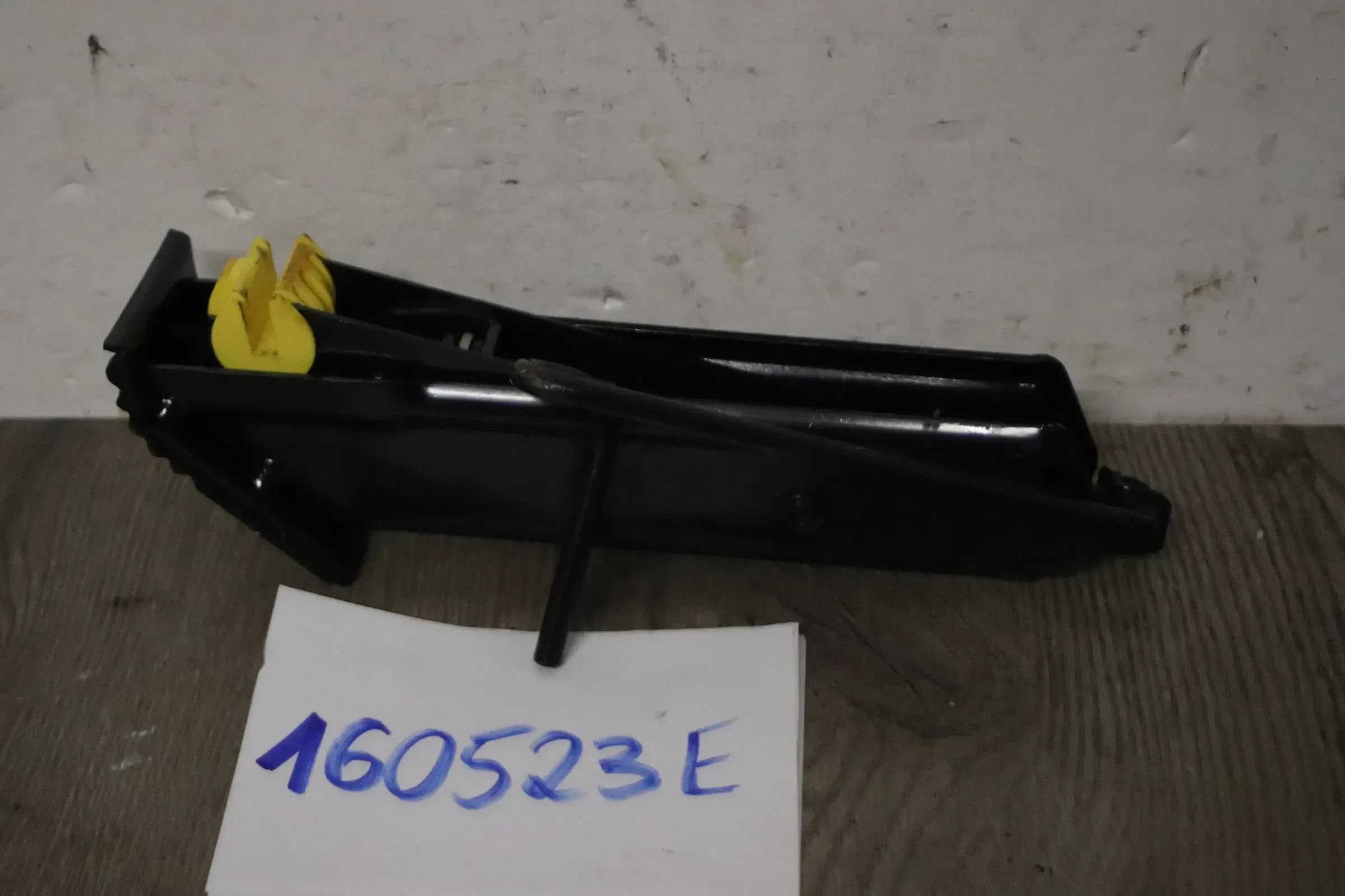 Original Renault Twingo 1 C06 Wagenheber 7700845681 - Bild 1