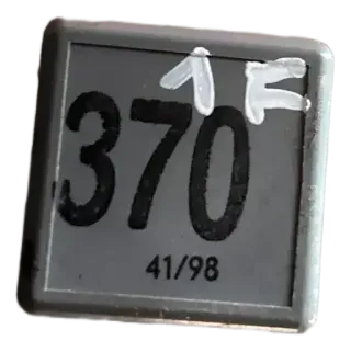 Audi A4 B5, A6 4F Arbeitskontaktrelais „370“ 8D0951253 - Bild 1