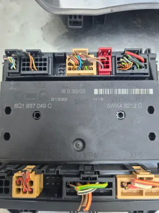 VW Polo 9N 1.2Benzin 40KW Motorsteuergerät Satz 03D906032C - Bild 3