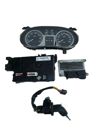 Renault Clio II Motorsteuergerät Set 8200162381 - Bild 1