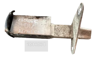 Audi A4 Aufpralldämpfer Stoßstangenhalter HINTEN RECHTS 8D0807186B - Bild 1