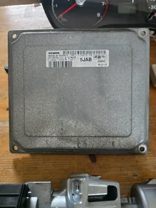Ford Focus 2 Benzin Motorsteuergerät Set 5M5112A650ZB 74kW - Bild 4