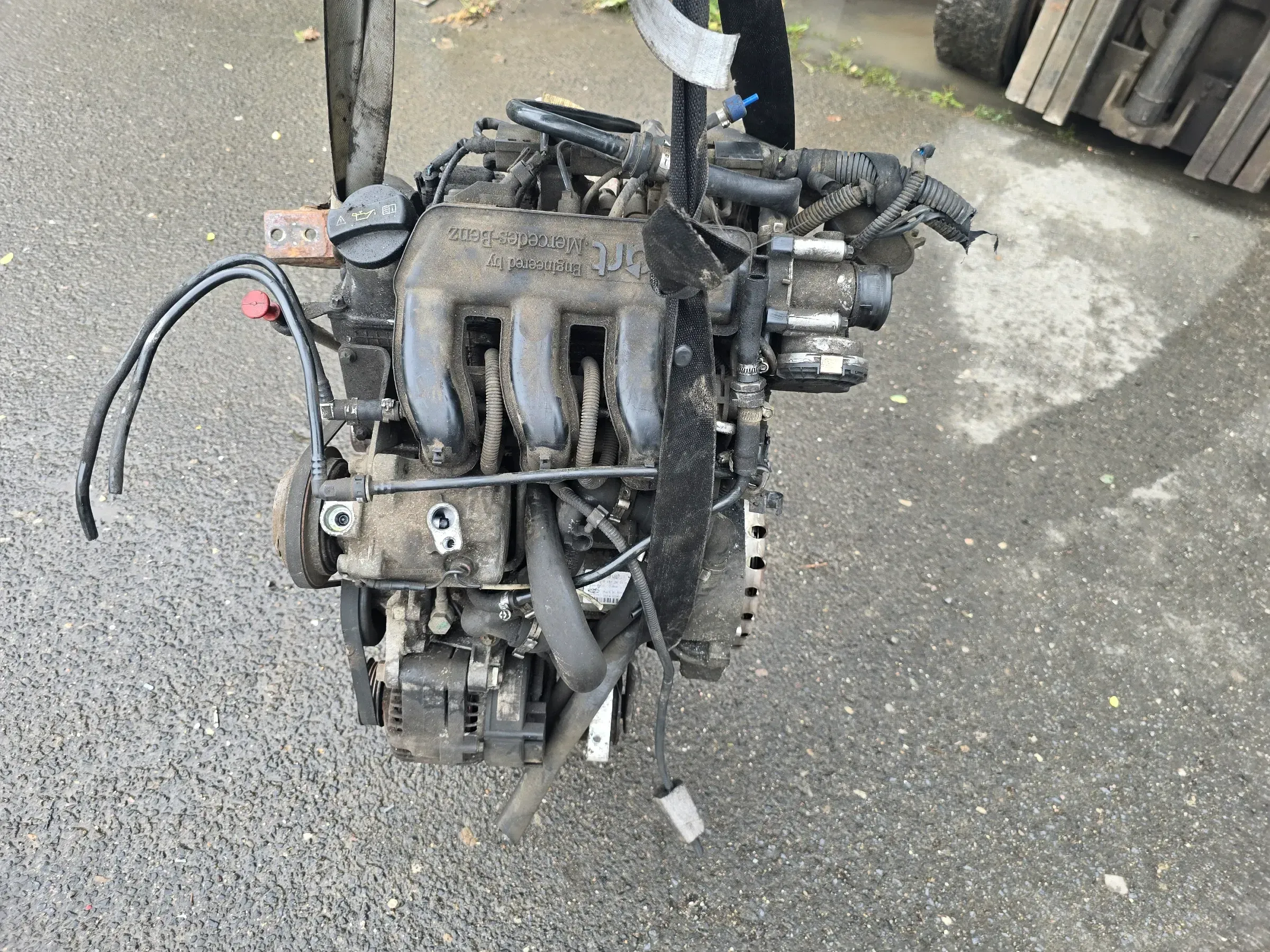 Original Smart ForTwo 450 Motor  699 ccm 61PS 180000 km Ohne Getriebe - Bild 1