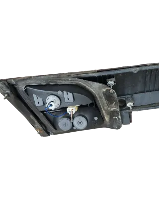 MITTLERE RÜCKLEUCHTE  SUBARU  OUTBACK bj 2003 - Bild 4