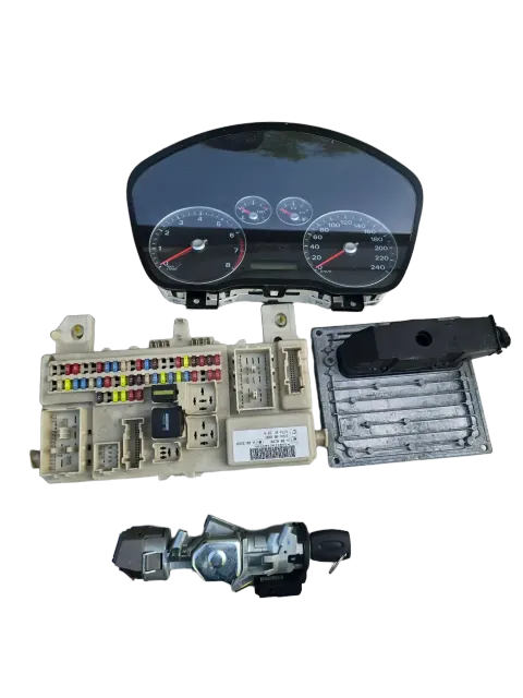 Background image for Ford Focus 2 Motorsteuergerät Set 5M51-12A650-HF