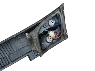 MITTLERE RÜCKLEUCHTE  SUBARU  OUTBACK bj 2003 - Bild 5