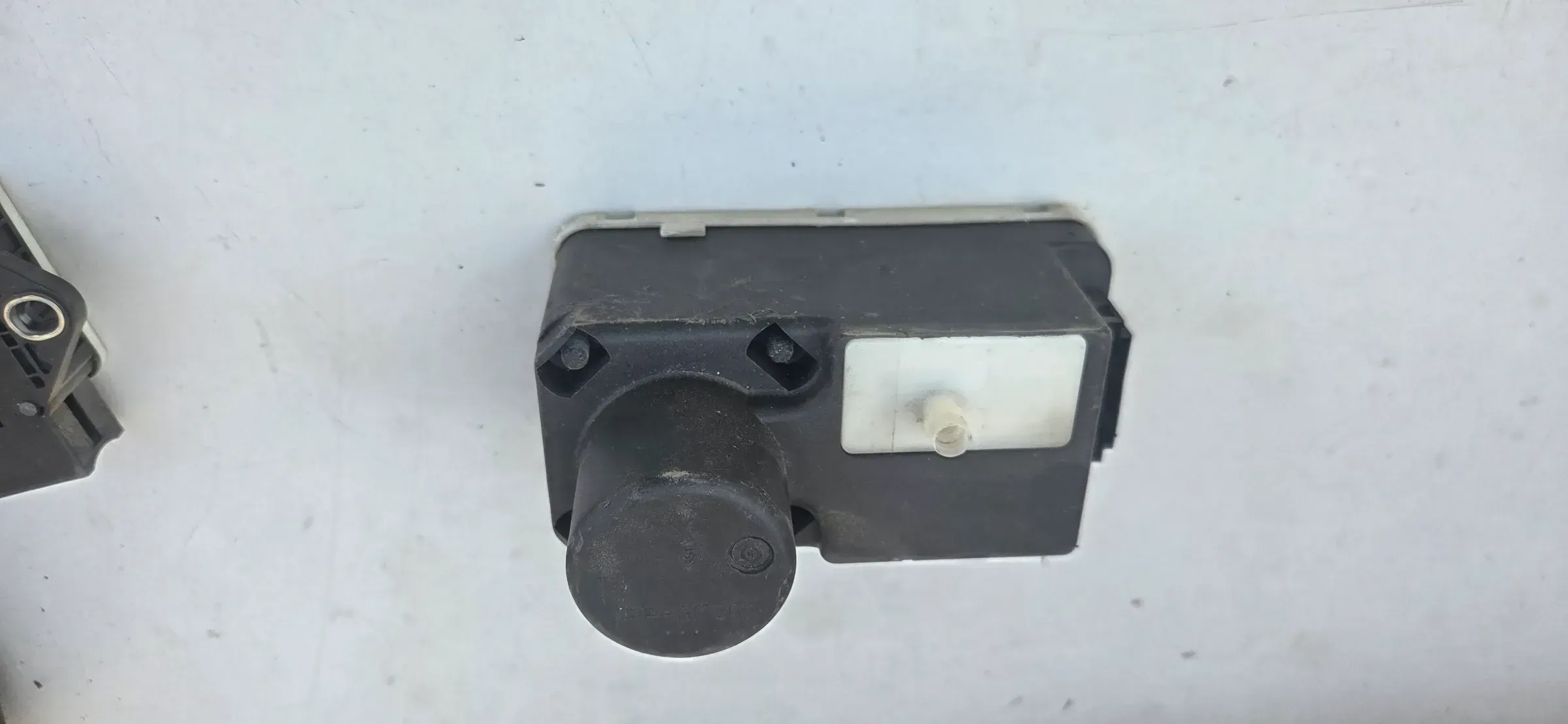 Zentralverriegelungspumpe ZV Pumpe Verriegelung 6N0962257A VW Polo 6N 94-01 - Bild 1