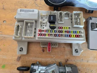 FORD Focus 2 DA DA3 Motorsteuergerät ECU 3M51-12A650-GC Motor Steuergerät SET - Bild 2