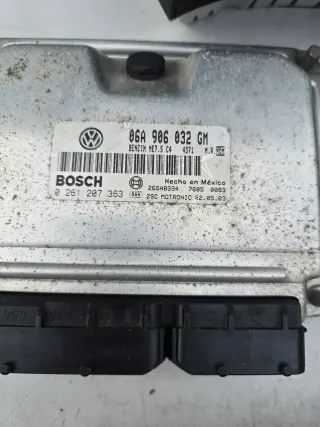 Original VW New Beetle  2,0Benzin motorsteuergerät Set 06A906032GM - Bild 4