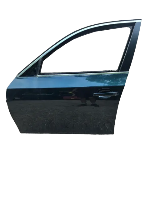 Background image for BMW E60/61 Tür Vorne Links Tiefgruen Metallic
