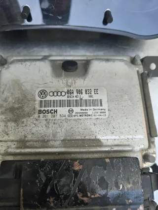 AUDI A3 / 8L 1.6 Motor Motorsteuergerät Set 06A906032EE - Bild 3