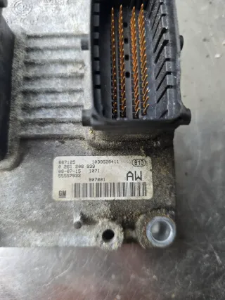 Corsa D 1.0 60 PS  Motorsteuergerät set 0261208939 - Bild 5
