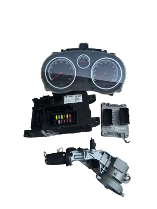 Opel Corsa D Z12XEP  Motorsteuergerät Satz 0261208940 55557933 AX - Bild 1