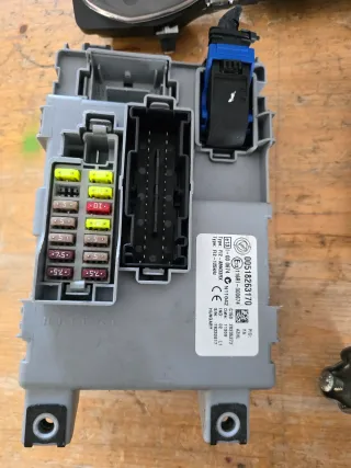 MotorSteuergerät  Set 51847326 Fiat Punto - Bild 2
