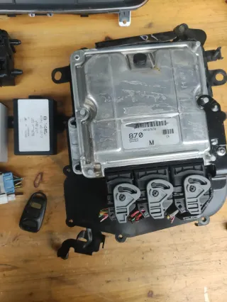 Mitsubishi Carisma 2003 1.9 Diesel Motorsteuergerät  Set Modul ECU MR507870 - Bild 2