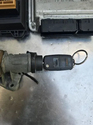 VW Polo 9N3 1,4 TDI  Motorsteuergerät Satz 045906019BP - Bild 2