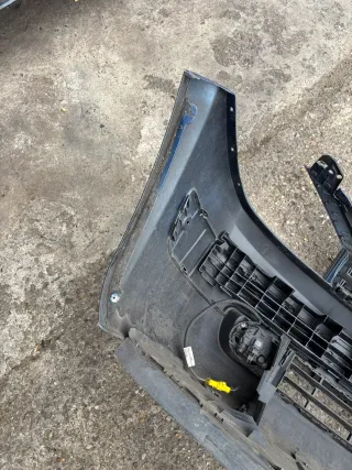Original Renault Megane 2 Cabrio Stoßstange VORNE - Bild 8