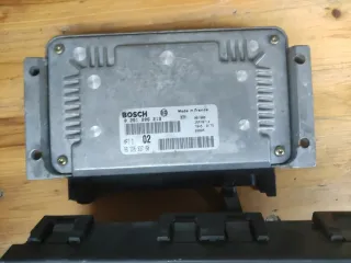PEUGEOT 206 1.4I Motor Steuergerät set 9632693780  0261206213 - Bild 2