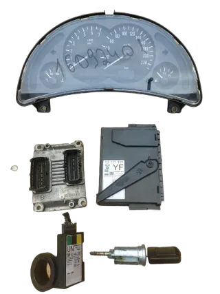 Opel Corsa C Motorsteuergerät Set 1039s07342  0261208253 55352622 - Bild 1