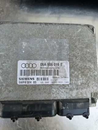 Audi A3 8L 1.6 Original Motorsteuergerät Set 06A906019E - Bild 3