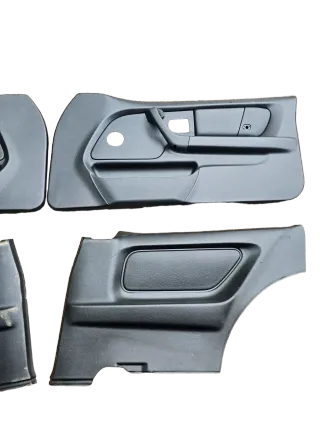 BMW E36 Kompakt Ledertürverkleidung in Schwarz - Bild 4