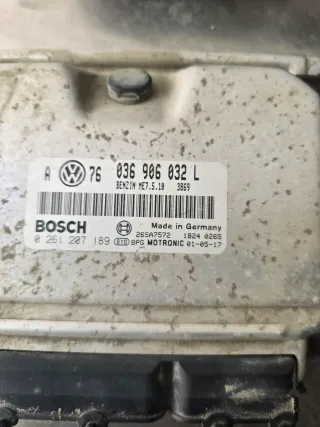 Motorsteuergerät Set VW Golf 4 1.4 55KW AXP 036906032L Bosch 0261207189 - Bild 3