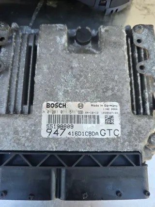 Alfa Romeo GT 1.9JTD Diesel Motorsteuergerät Set 55198809 - Bild 5