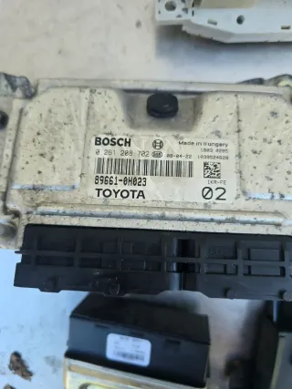 Motorsteuergerät Set Toyota Aygo   0261208702 - Bild 5