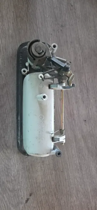Keckklappengriff mit Schlisszylinder und Schlüssel 6N0827565A VW Lupo  Polo - Bild 2
