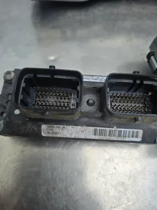 Original Fiat Punto 188 Motorsteuergerät Satz 46767827 - Bild 4