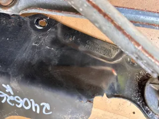 Ford Fiesta Mk5 Wischermotor mit Gestänge VORNE 2S6111009AG - Bild 2