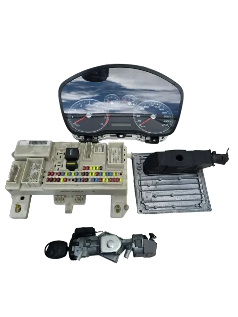 Background image for Ford Focus 2 Benzin Motorsteuergerät Satz 5M5112A650ZB 74kW