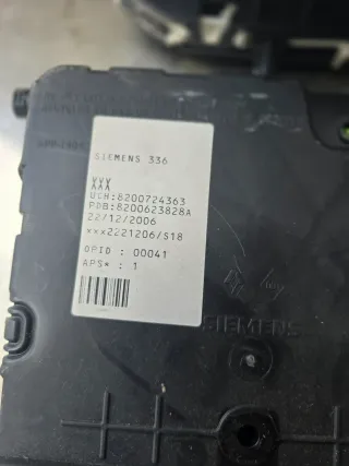 Orig. Renault Megane 2 1,5 DCI Motor Steuergerät Set 8200720186 - Bild 2