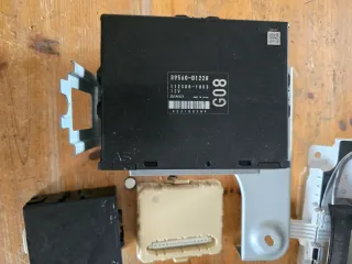 Steuergerät Motor Schließsatz Komplettset für DAIHATSU Sirion 89560-B1220 - Bild 4