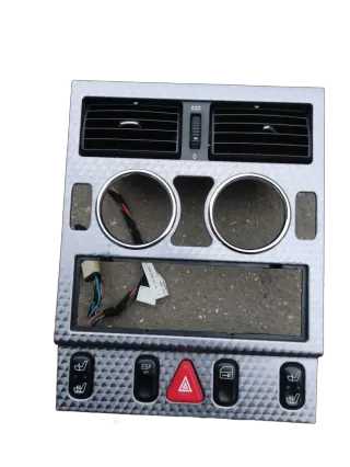 MERCEDES SLK Hazard Warnschalter Radio Verkleidung Abdeckung A1706802836 - Bild 1