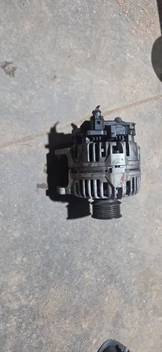 Lichtmaschine 90A für VW Golf IV Variant Bora 1.6 1.8 T 1.9 TDI 2.0 - Bild 1