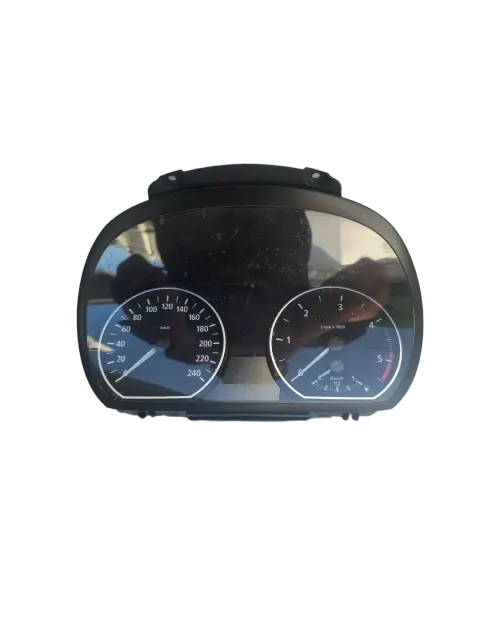 Background image for BMW E81 E87 118d 120d Tacho Kombiinstrument 6974649