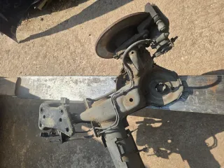 Hinterachse Achsträger Achse ABS hinten Peugeot 207 - Bild 2